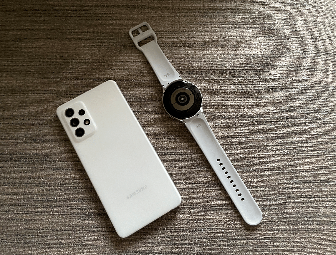 Samsung Galaxy Watch4 with Galaxy A52s. Credit: DH Photo/KVN Rohit