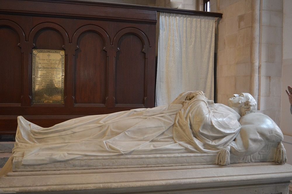 Marble statue of the inaugural Bishop of Bombay,Thomas Carr, between 1836 and 1851.