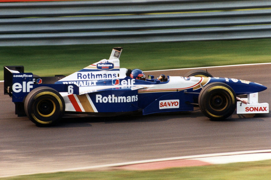 Jacques Villeneuve driving a Williams car in 1996. Picture credit: commons.wikimedia.org/ Rick Dikeman