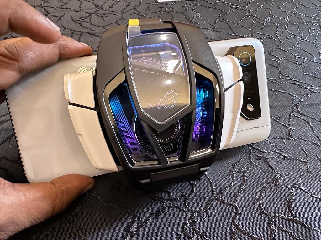 Asus ROG Phone 7 Ultimate with ROG AeroActive Cooler 7. Credit: DH Photo/KVN Rohit
