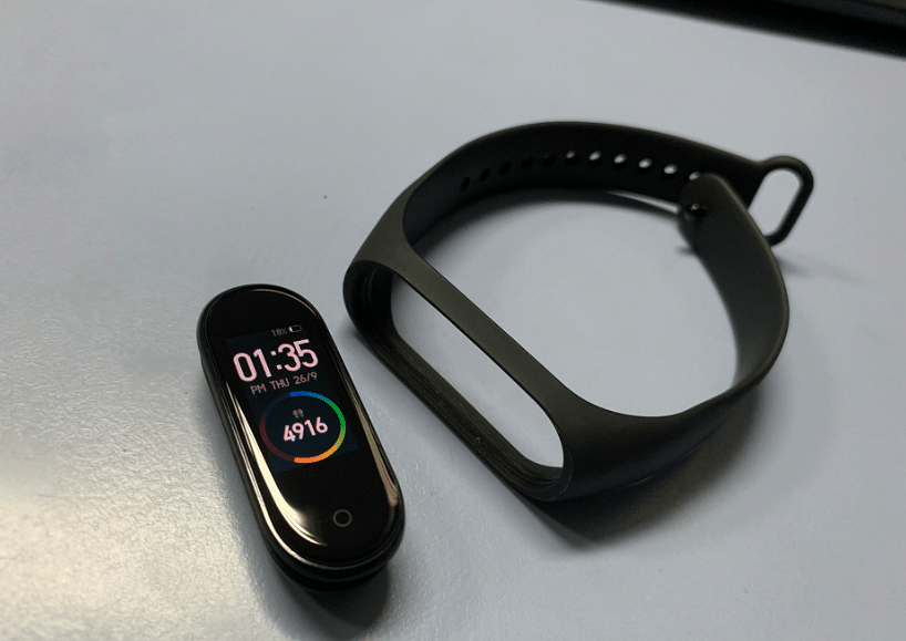 Mi Band 4 module with the strap (DH Photo/ Rohit KVN)