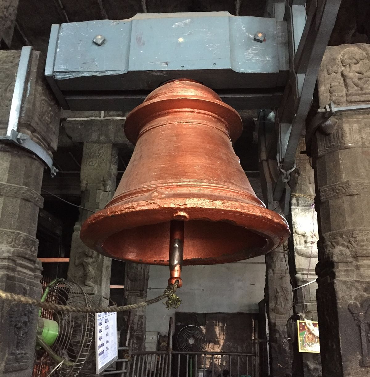 An ancient bell at Arunachalesvara temple