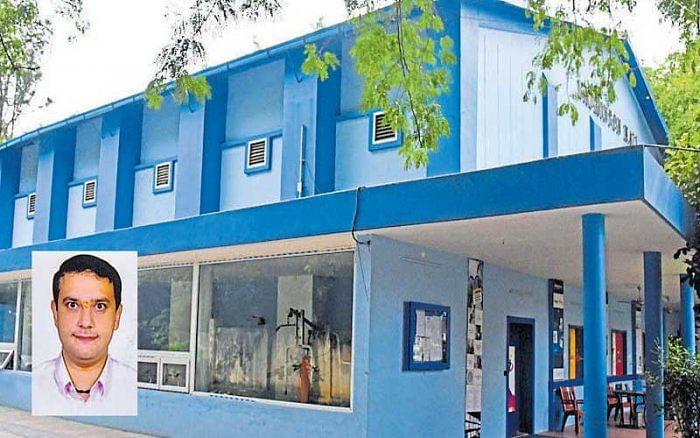 The badminton club at Bowring Institute, where cash, diamonds, gold biscuits and<br />documents were found in Avinash Amarlal Kukreja’s (inset) lockers. (DH Photo/ SK Dinesh)