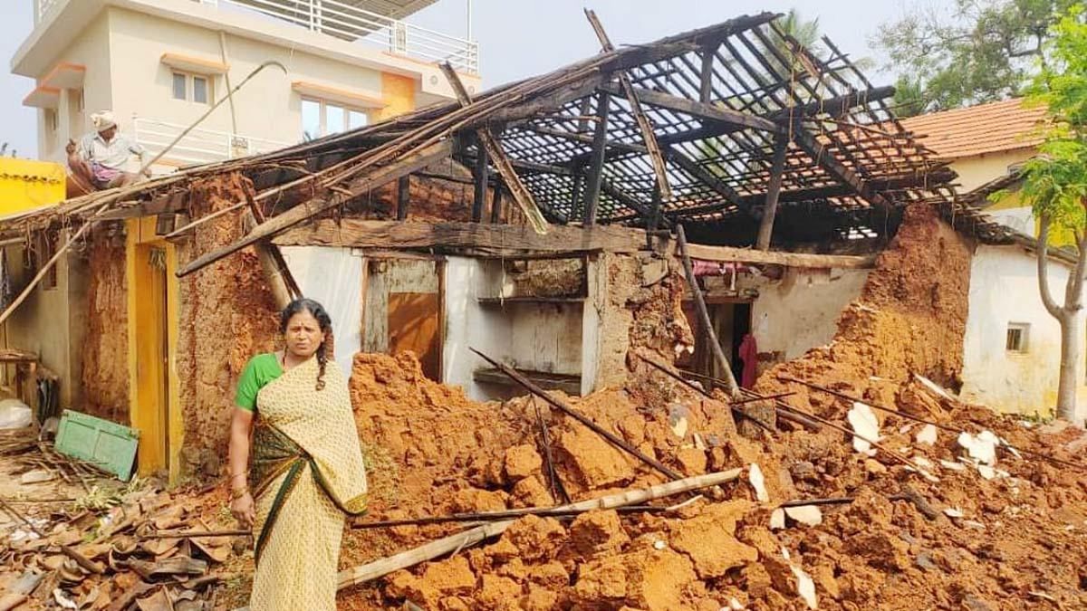 A house was damaged due to heavy rain at Koppa village, in Mandya district, on Thursday night. Credit: DH Photo