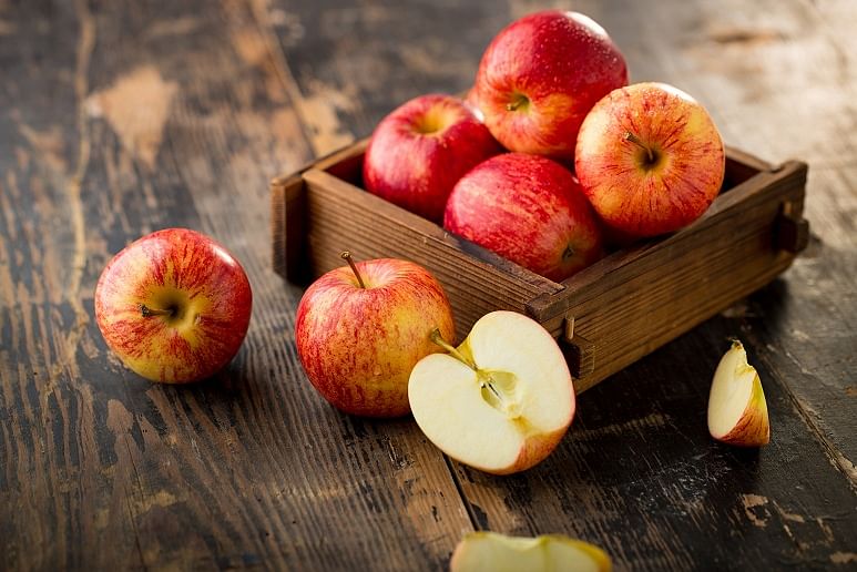 Apples are rich in flavonoids, which protects against cancer.
