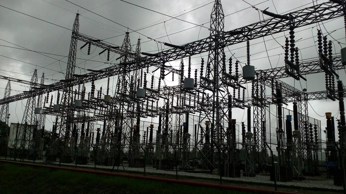 Lakhs of power sector workers protest against Electricity Amendment Bill 2020: AIPEF
