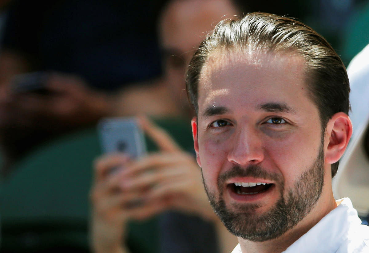 Reddit co-founder Alexis Ohanian quits board, asks for black replacement