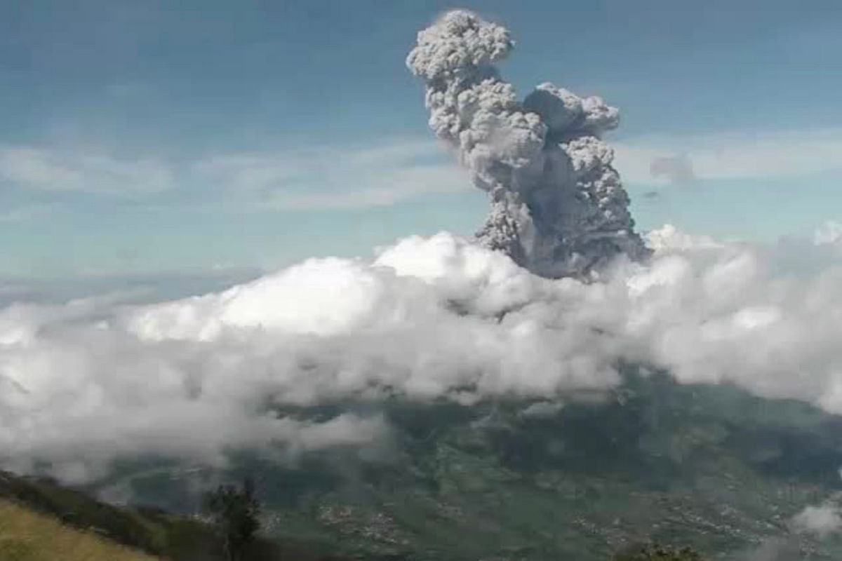 Indonesia's most volatile volcano spews ash in new eruption