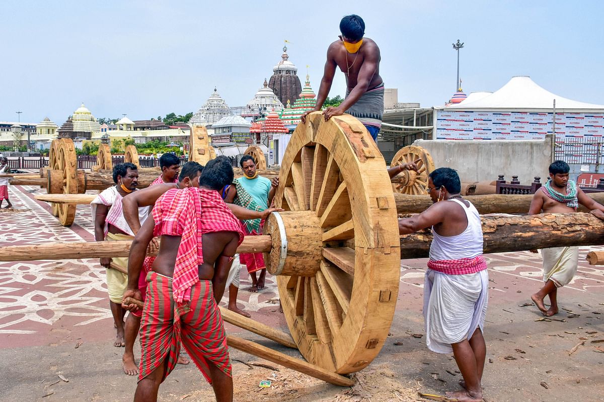 COVID-19 Effect: Odisha artisans shed tears over Supreme Court ruling on Puri Rath Yatra