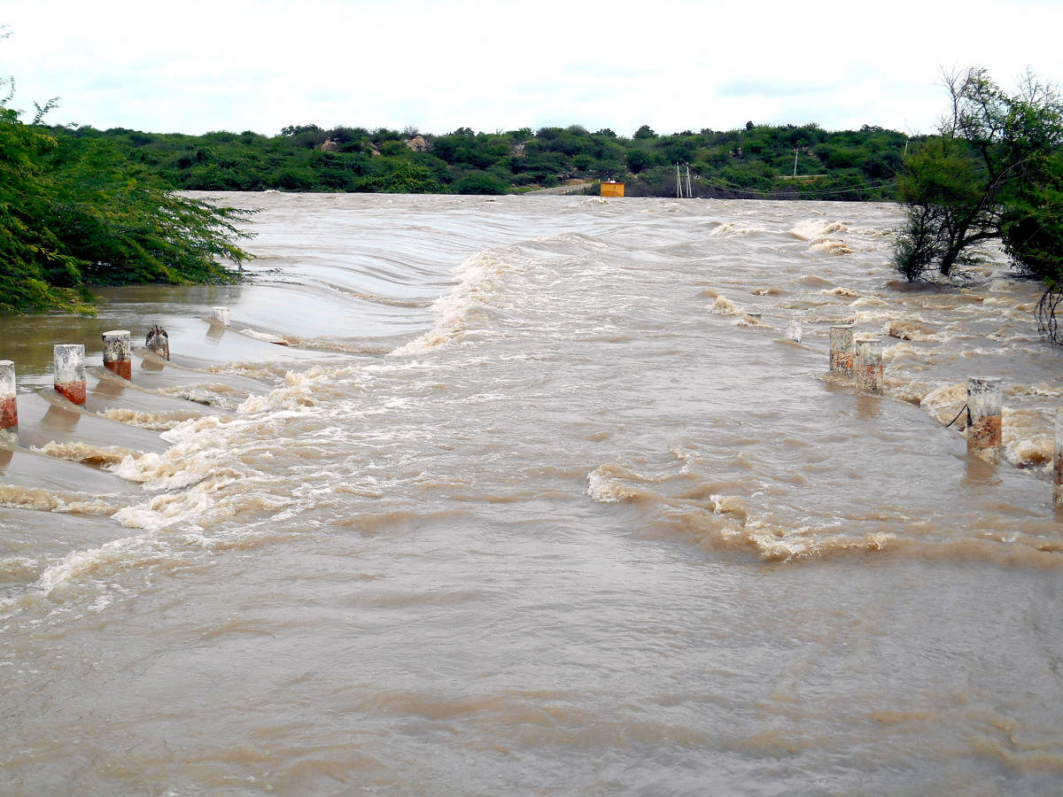 Unscientific bridge in Krishna basin may flood villages: Report