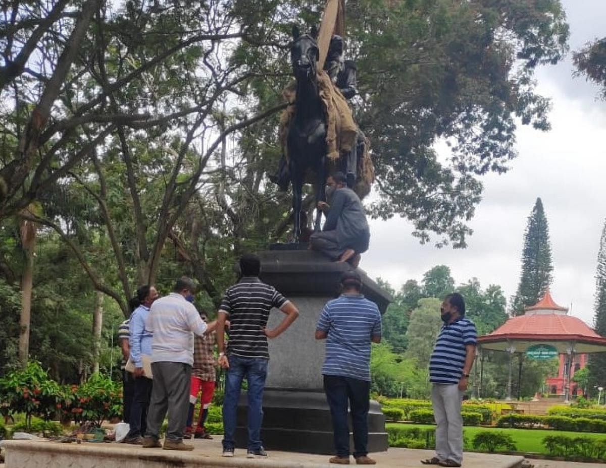 Sir Mark Cubbon statue moved into park premises