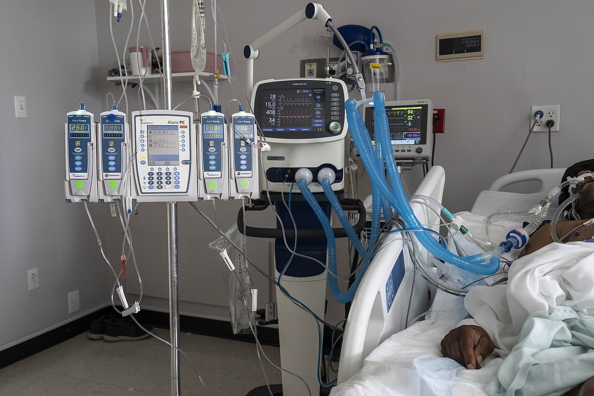 Coronavirus: US donates 100 ve...