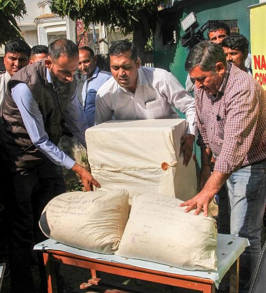 Over 64-kg heroin seized from Ravi river along Indo-Pak border in Punjab: BSF