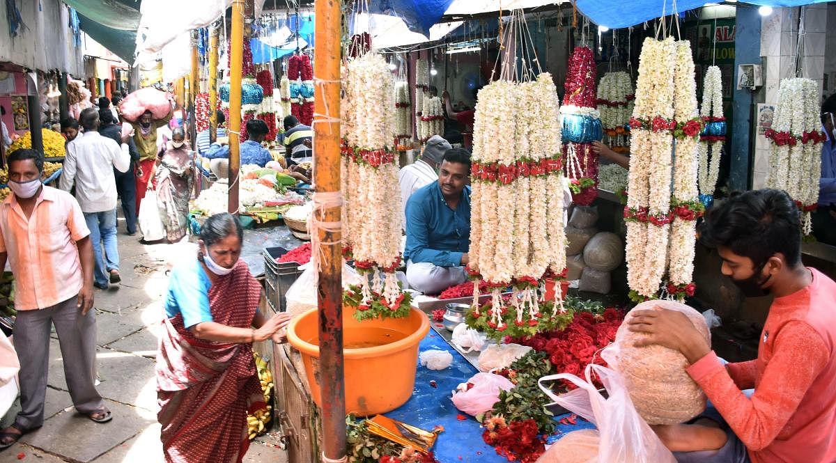 Flower market shifted for 3 days to JK Grounds