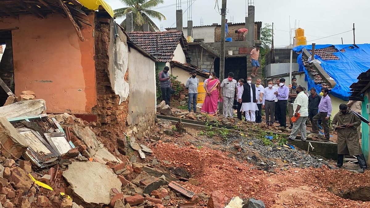 House collapses due to heavy rain in Shivamogga