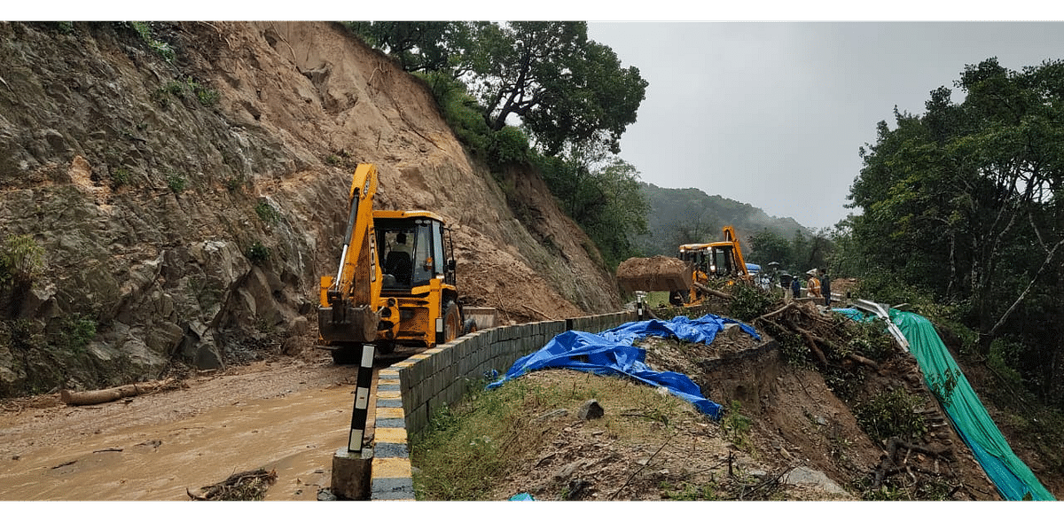 Landslides on Charmadi Ghat disrupt movement of vehicles