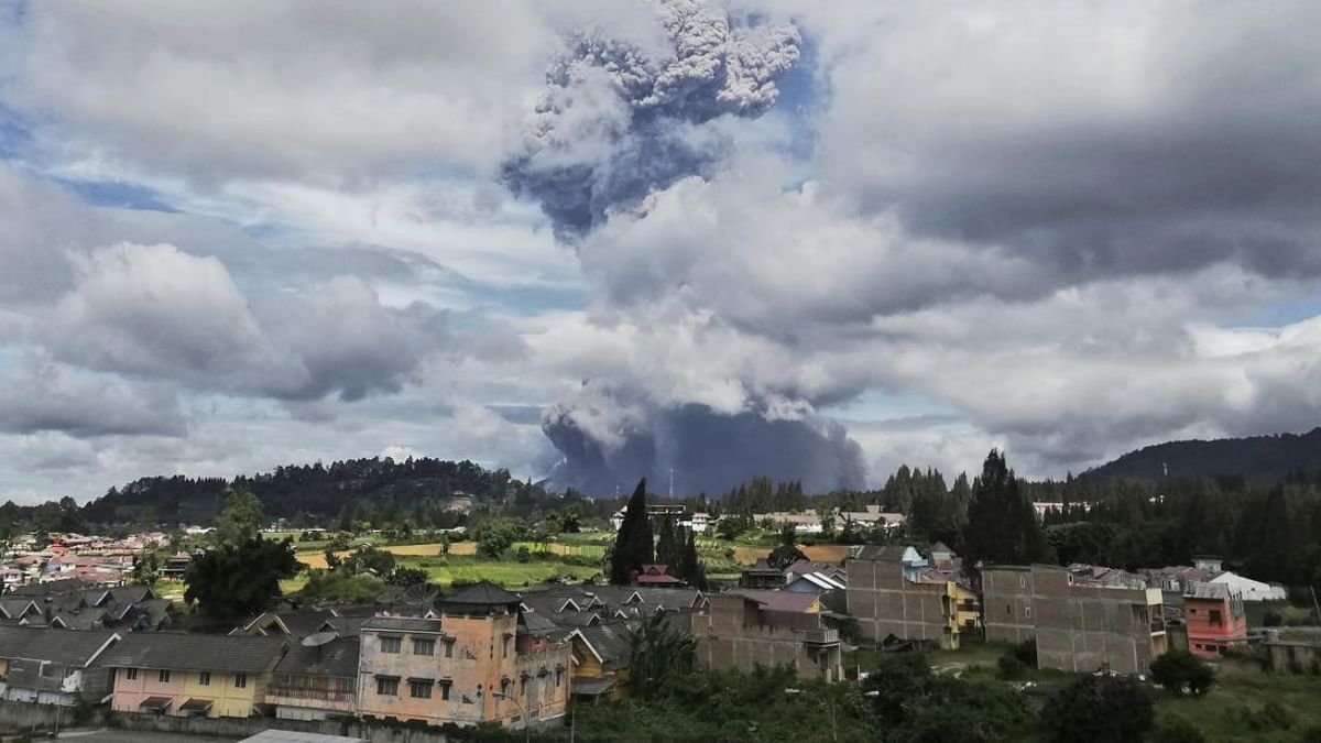 Indonesia volcano spews huge ash cloud in second eruption in 3 days