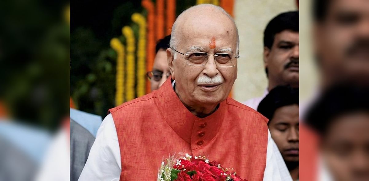 Independence Day | Advani unfurls the tricolour at home