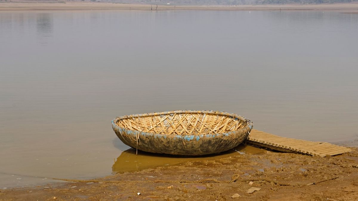 Four missing as coracle capsizes