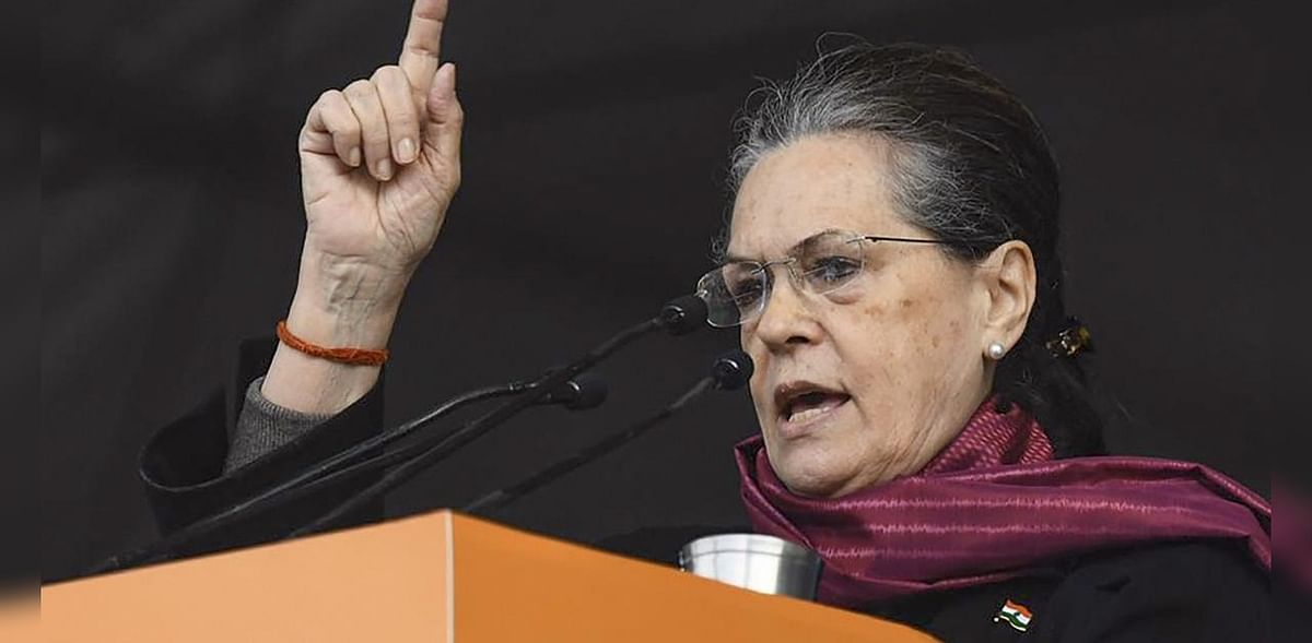 TNCC chief backs Gandhis, says Sonia Gandhi is the 'binding force'