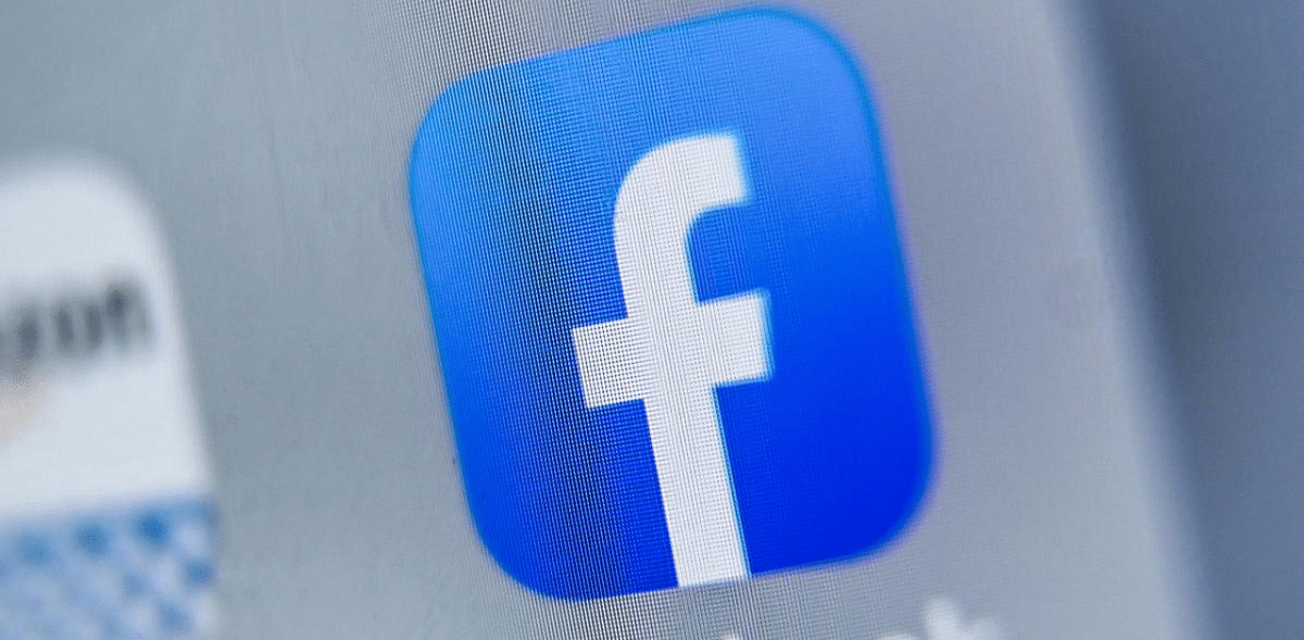 Facebook warns advertisers on changes due to upcoming Apple OS