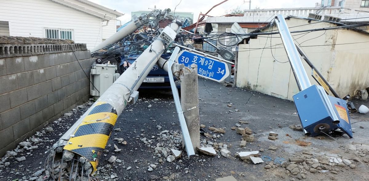 At least one person killed as Typhoon Maysak hits waterlogged Korean peninsula