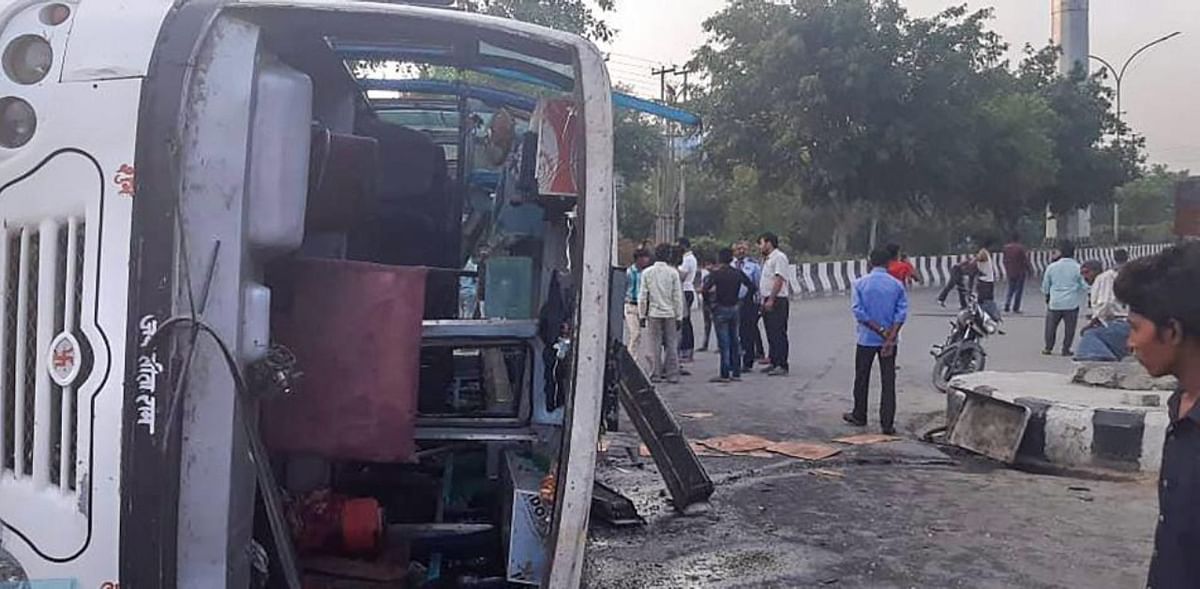 7 workers killed as bus collides with truck in Chhattisgarh's Raipur