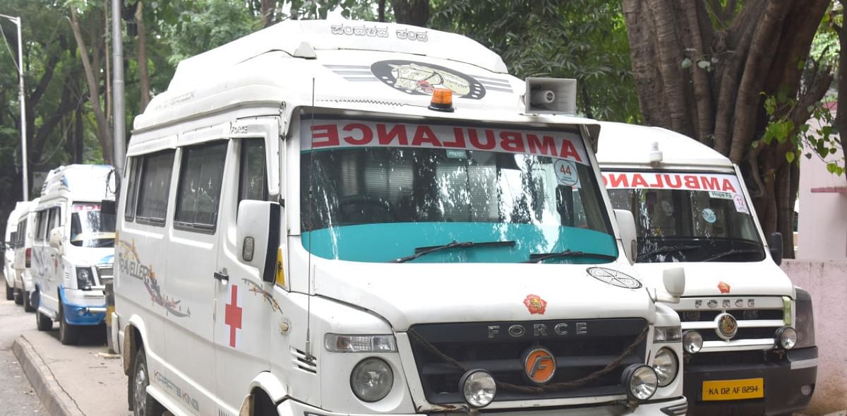 4 killed, 3 injured as ambulance rams into stationary truck in Bihar