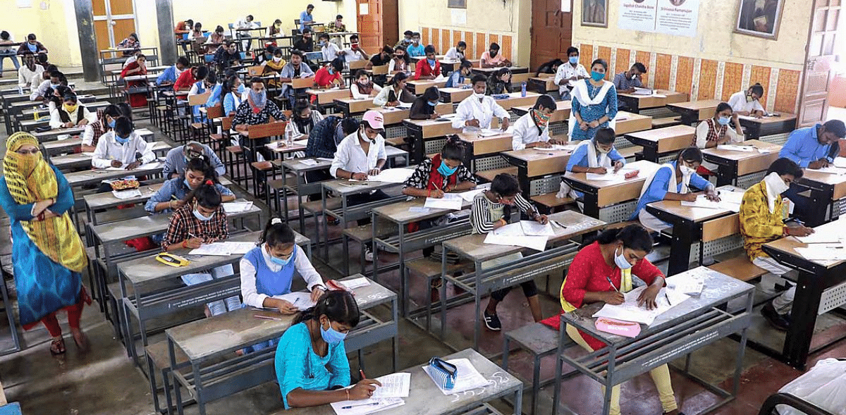 No plan to drop aptitude test from civil services examination: Govt