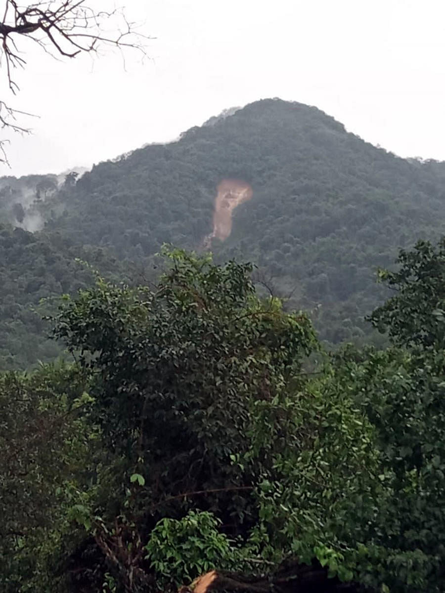 Landslide on Koterayana Betta strikes fear in residents