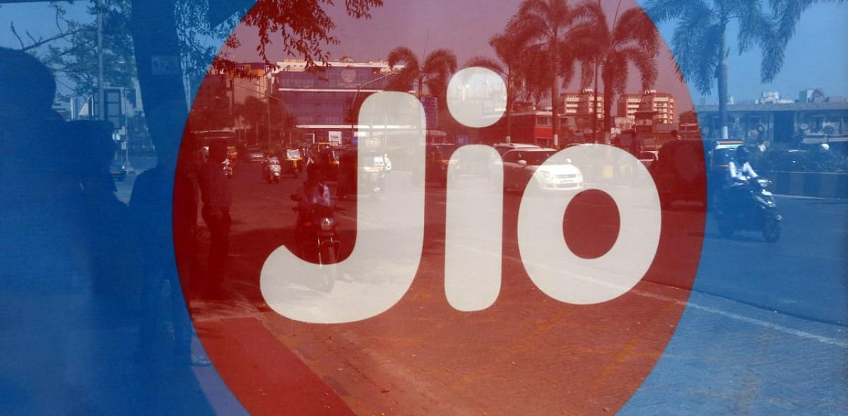 Network quality may drop, Jio warns Centre over delay of spectrum auctions: Report