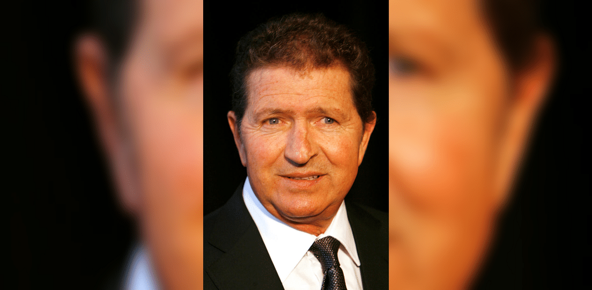 Mac Davis, pop and country singing star, is dead at 78