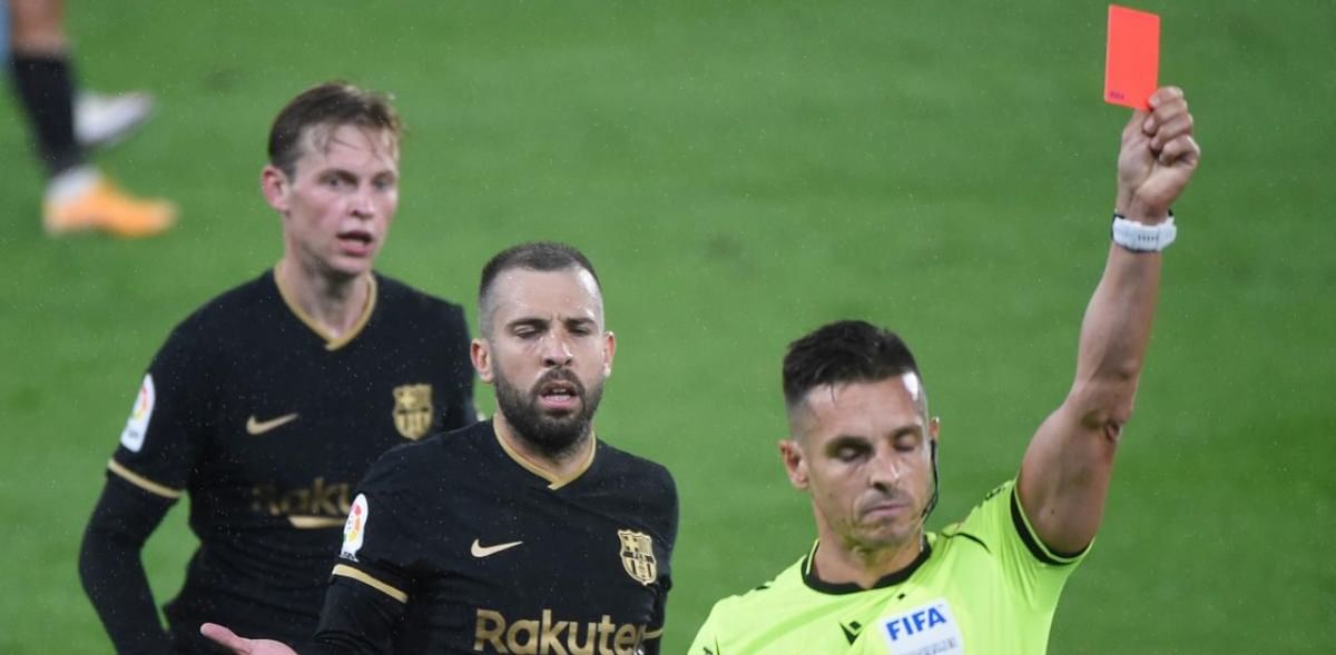 Barcelona earn big win at Celta despite first-half red card
