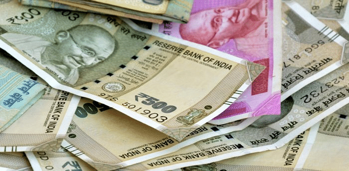 Currency notes worth Rs 16.8 lakh found abandoned in farm in Chitradurga