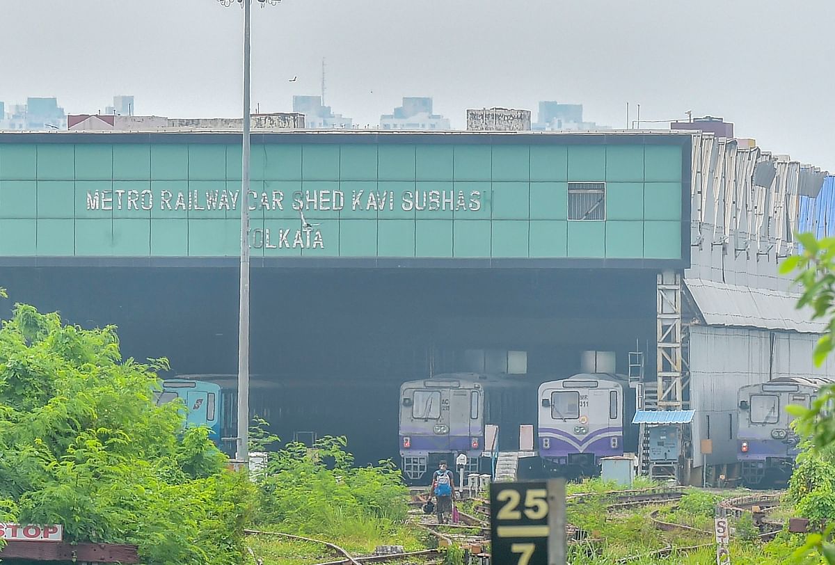 Kolkata Metro Railway contemplating not to run usual night services during Durga Puja: Official