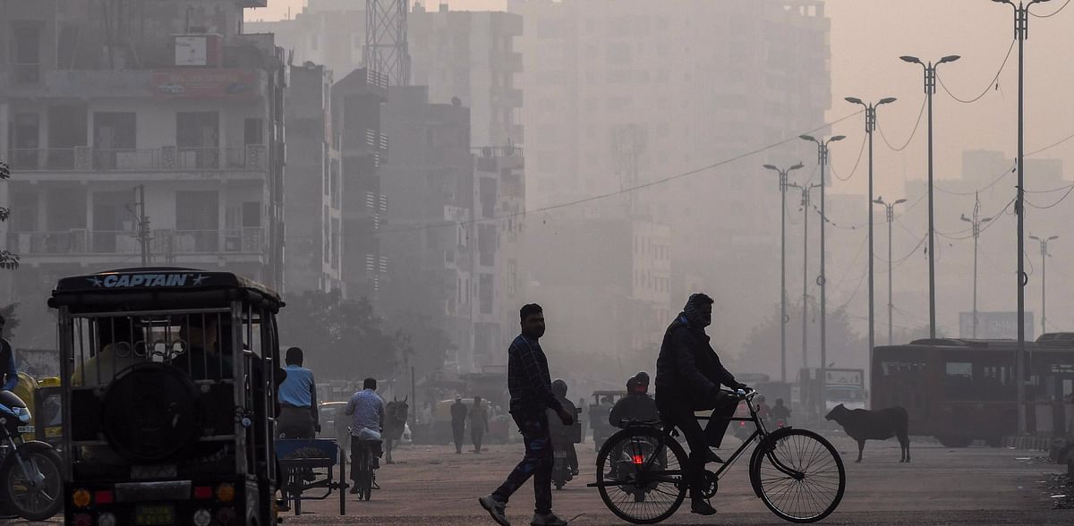 Firecrackers, farm fires make Delhi's air quality 'severe'; relief likely