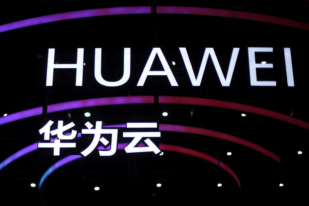 Smelling blood, Huawei’s Chinese mobile rivals look to capitalise on its US woes