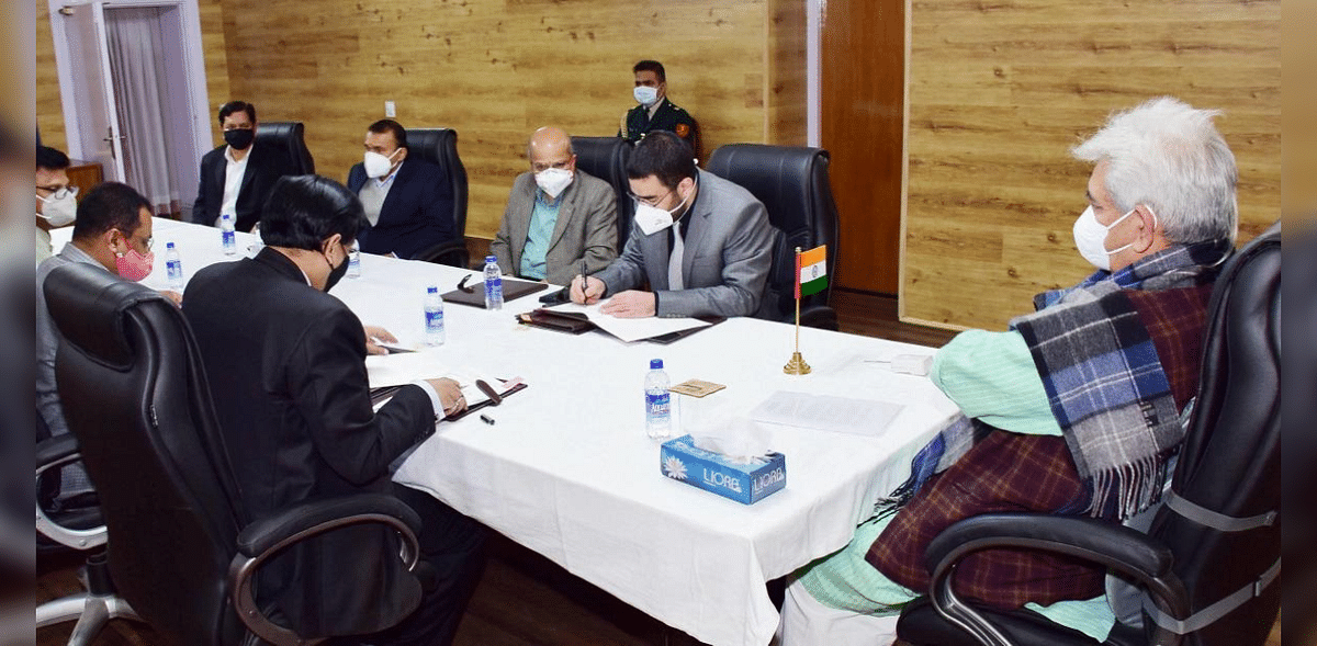 J&K govt inks pacts with BSE to spread financial literacy
