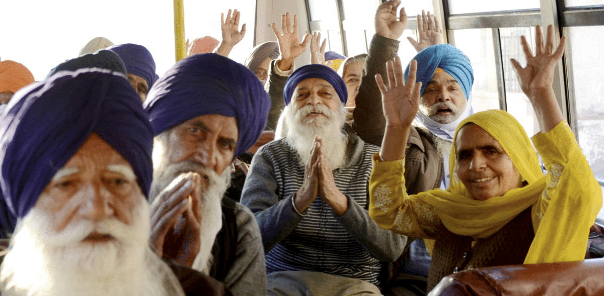Over 600 Indian Sikh pilgrims reach Pakistan for Guru Nanak Dev's 551st birth anniversary