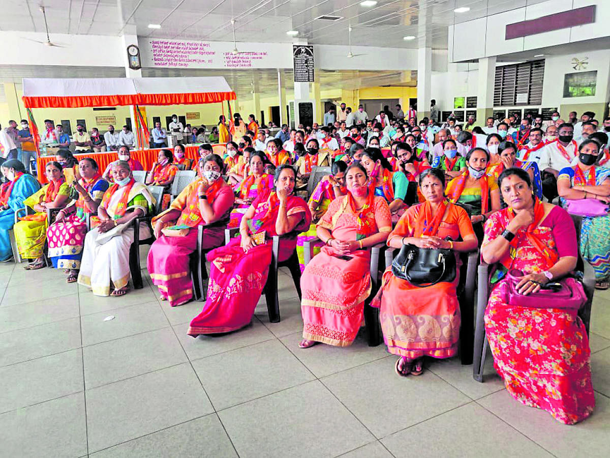 Gram Swaraj convention held in Ponnampet