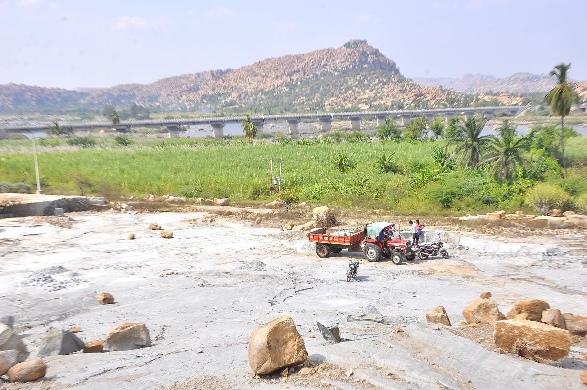 Unabated quarrying may change Tungabhadra river course, fear villagers