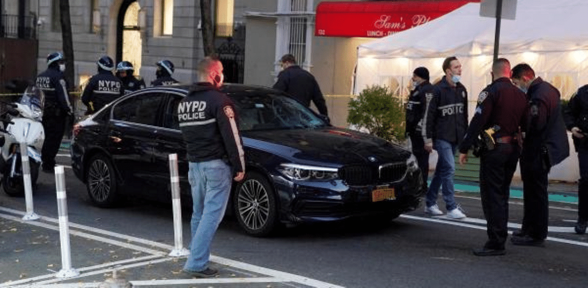 Car hits six at protest against immigrant detention in New York