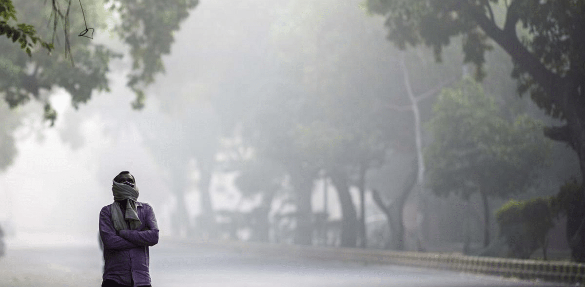 Temperature dips to 8.4 degrees C in Delhi; Air Quality Index improves to 'moderate'