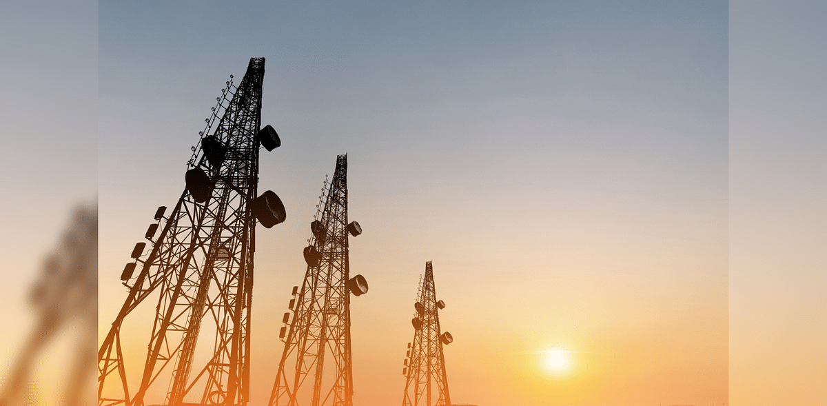 2021 to ring in spectrum auctions, potential tariff hikes for telecom sector
