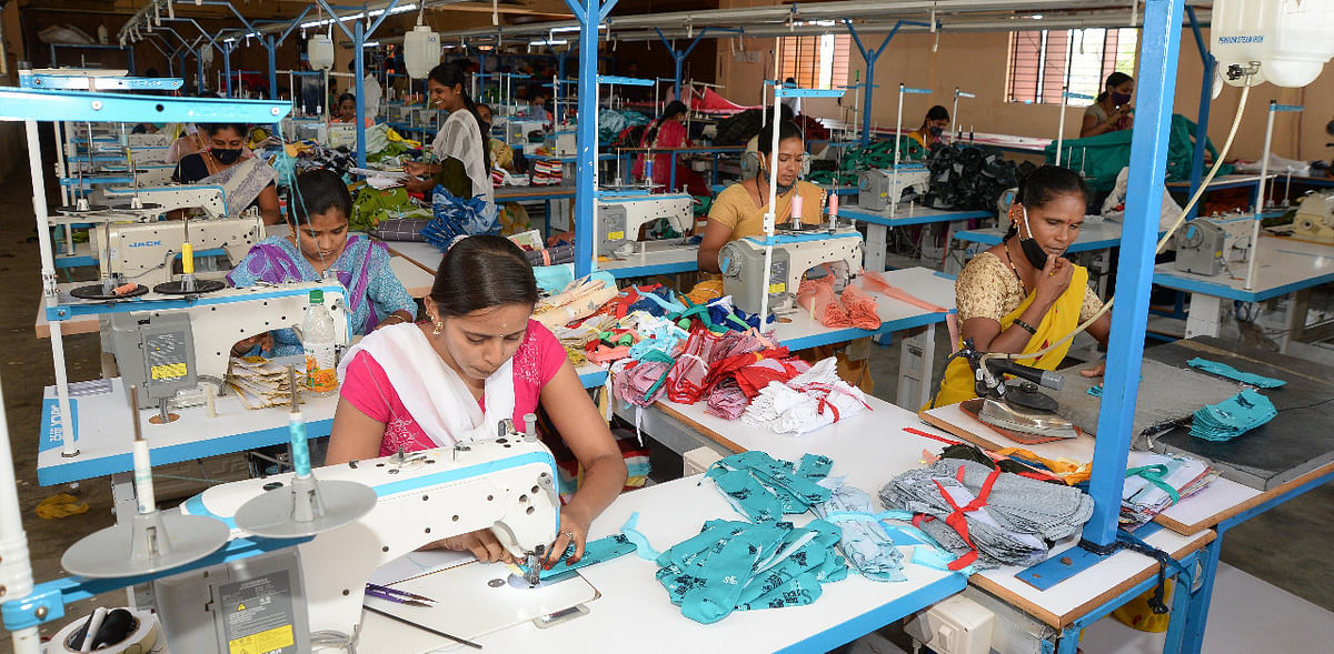 Karnataka govt failed 1,000 garment workers during coronavirus lockdown, reveals study