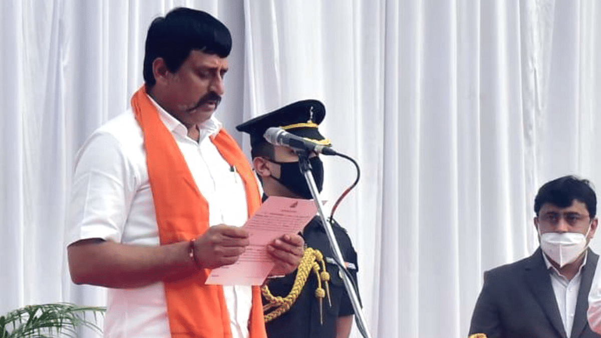 Karnataka Minister CP Yogeeshwara refutes BSY CD allegations