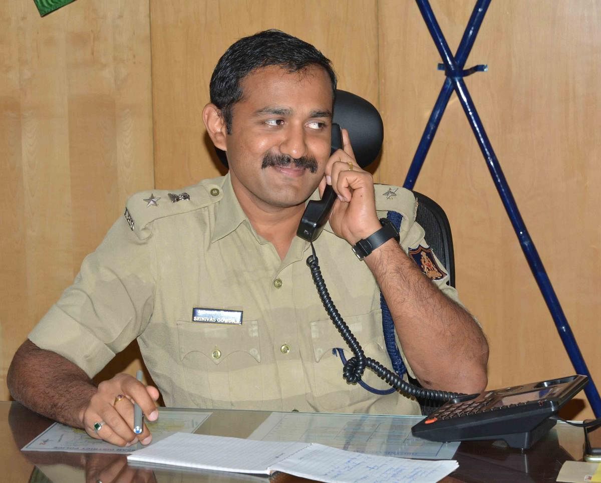 Phone-in with SP: Callers urge to curb illegal liquor, ganja sales