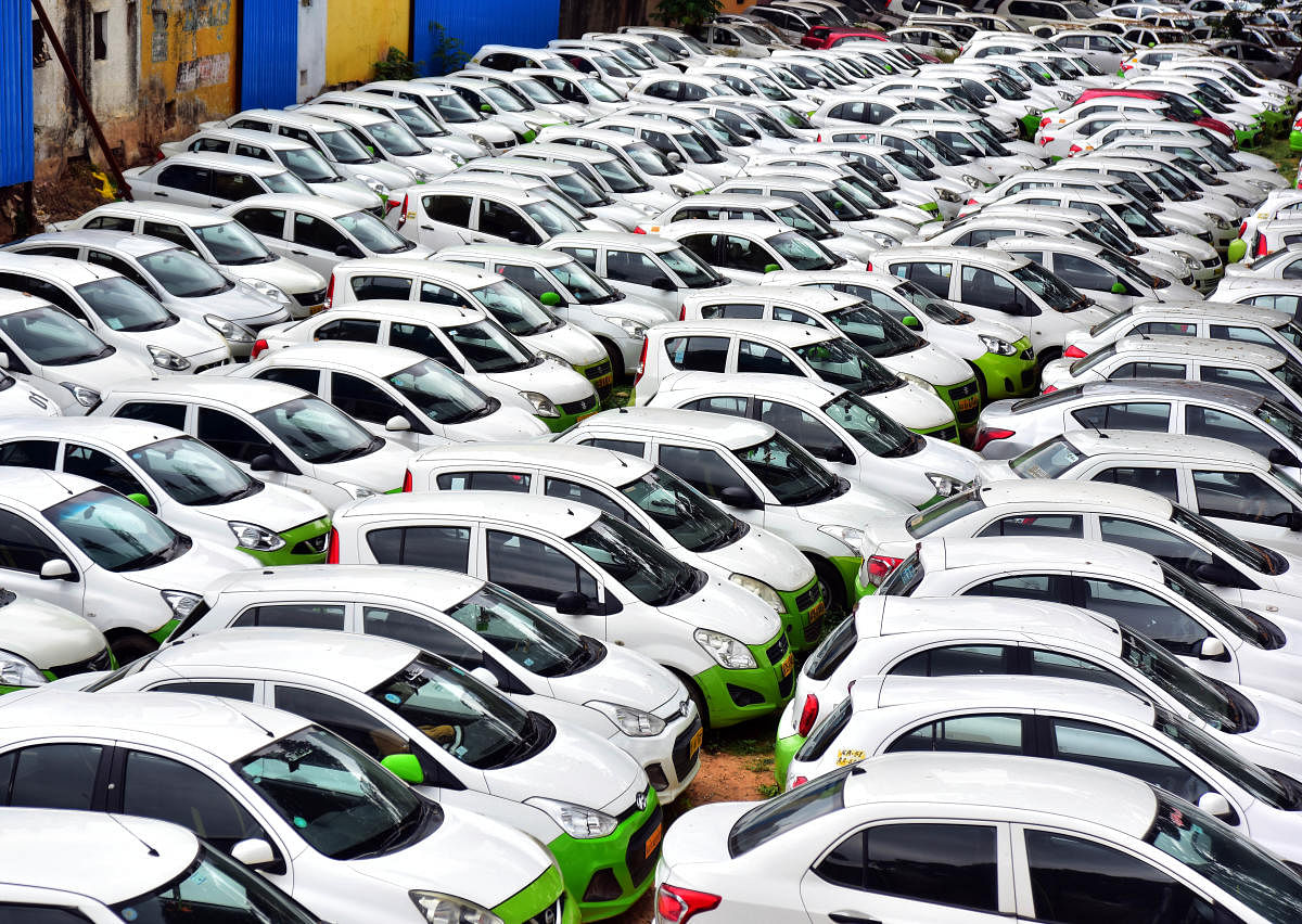 Gang 'buys' 50 cabs from EMI defaulters, sells them with fake docs