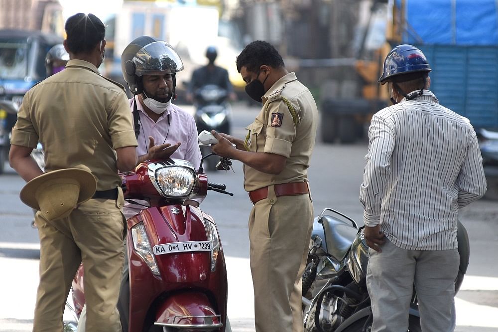 Bengaluru traffic police collect Rs 43.09L fines in one day