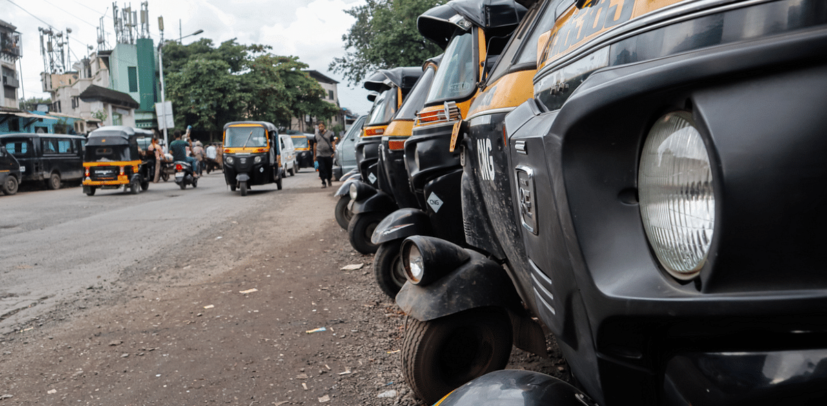 Rise in fuel prices force Maharashtra auto drivers to work extra hours